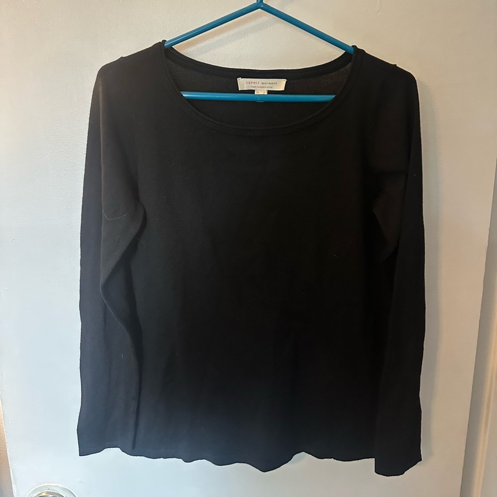 Esprit black crewneck basic top
